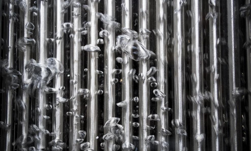 Visuel représentant des petites bulles d'air remontant dans l'eau